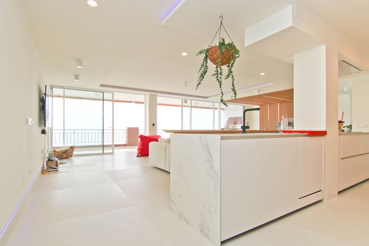 3 bedroom Apartment for sale in Fuengirola - € 1,500,000 (Ref: 9434593)