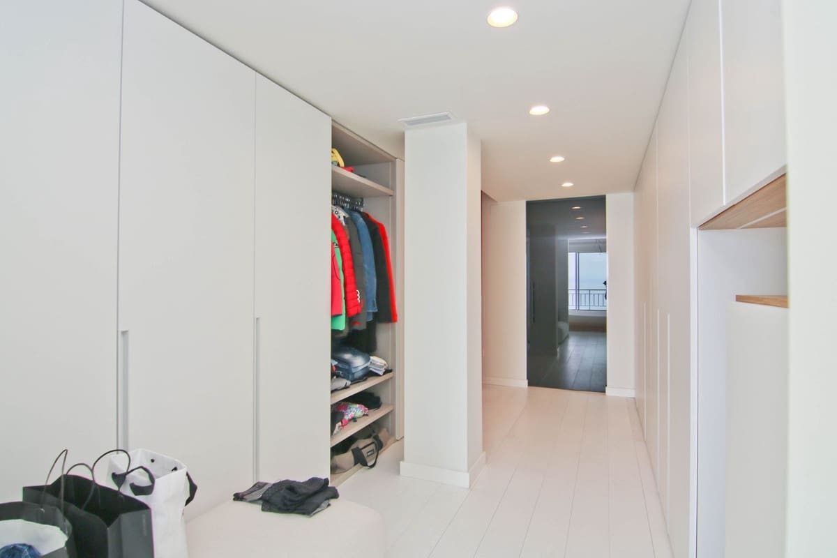 3 bedroom Apartment for sale in Fuengirola - € 1,500,000 (Ref: 9434593)