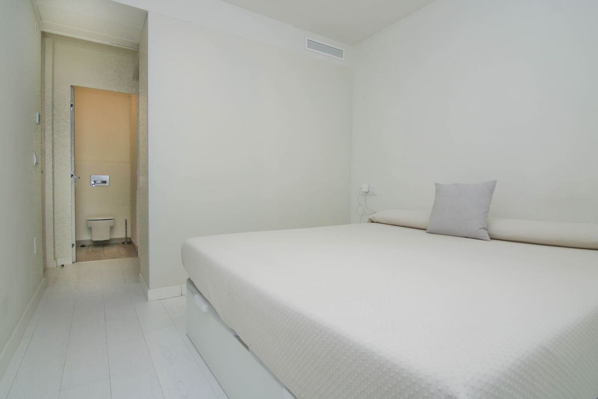 3 bedroom Apartment for sale in Fuengirola - € 1,500,000 (Ref: 9434593)