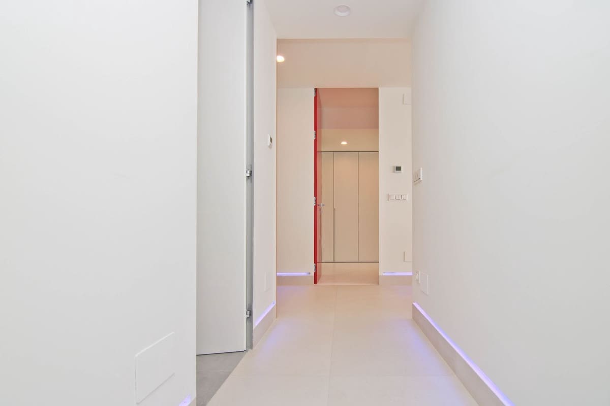 3 bedroom Apartment for sale in Fuengirola - € 1,500,000 (Ref: 9434593)