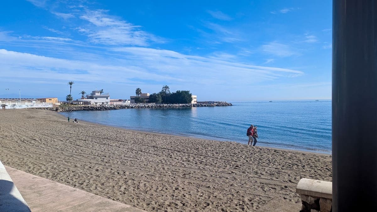 2 bedroom Penthouse for sale in Fuengirola - € 369,000 (Ref: 9434594)