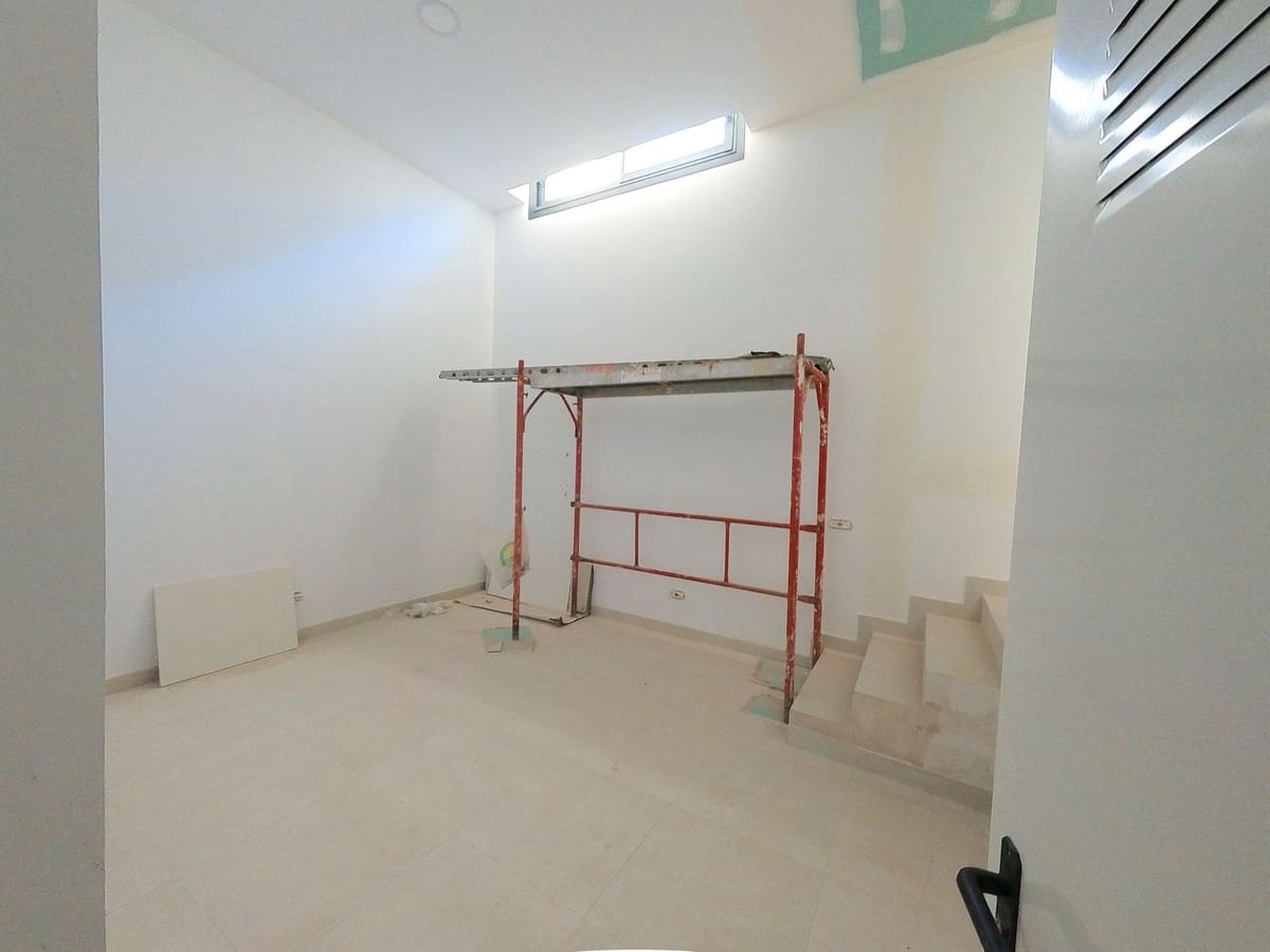 3 bedroom Townhouse for sale in Las Lagunas de Mijas with garage - € 445,000 (Ref: 9434598)