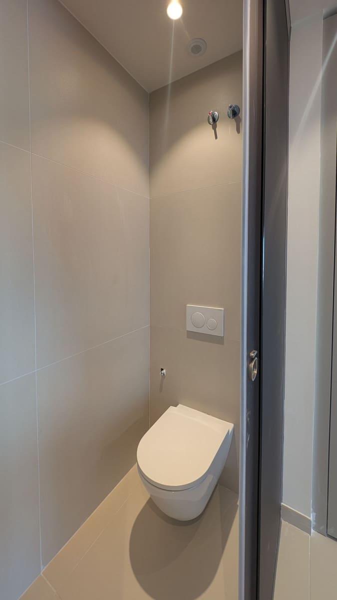 2 bedroom Apartment for rent in Fuengirola with pool garage - € 3,200 (Ref: 9434599)