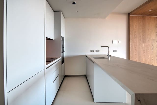 Apartamento de 2 habitaciones en Fuengirola en alquiler con piscina garaje - 3.200 € (Ref: 9434599)