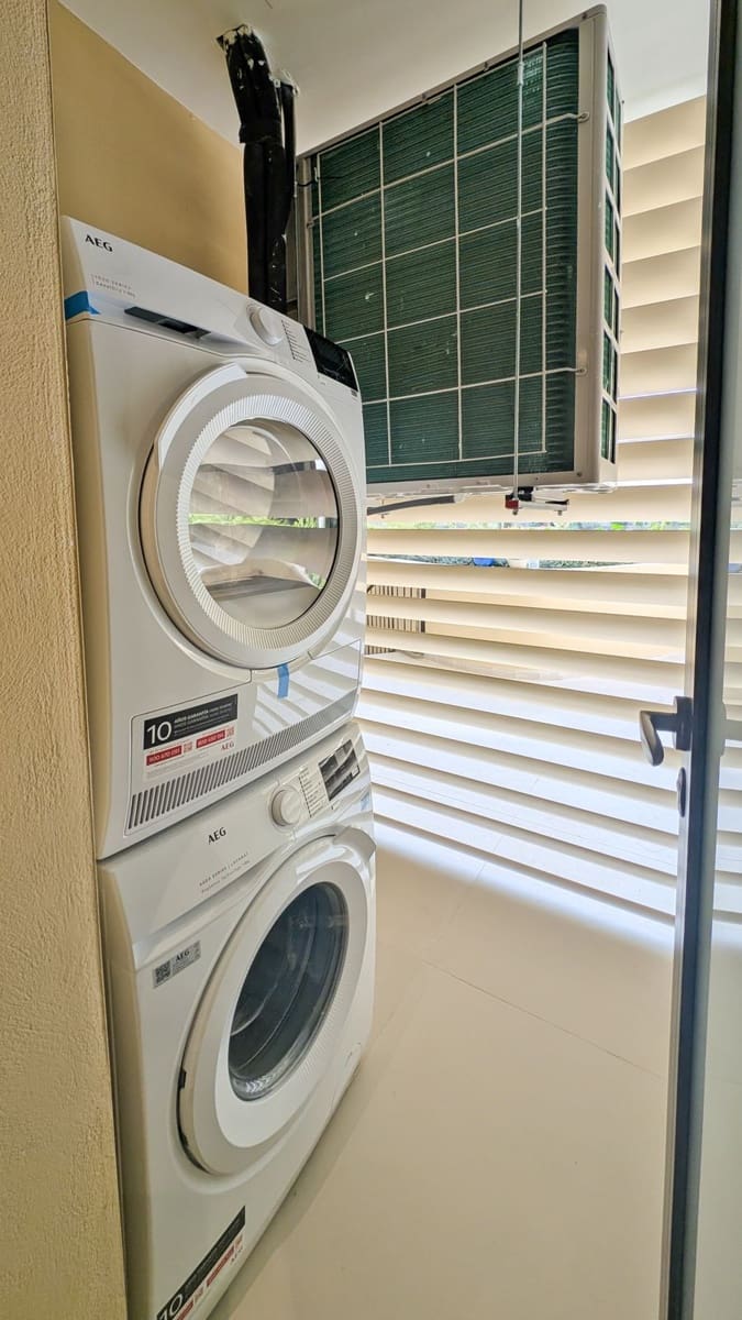 2 bedroom Apartment for rent in Fuengirola with pool garage - € 3,200 (Ref: 9434599)