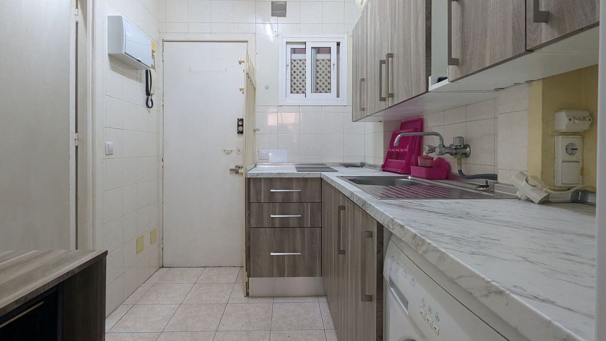 Studio til salgs i Fuengirola - € 199 000 (Ref: 9434606)