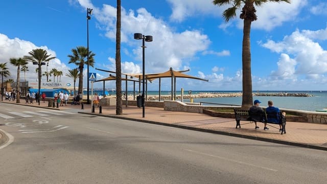 Studio til salgs i Fuengirola - € 199 000 (Ref: 9434606)