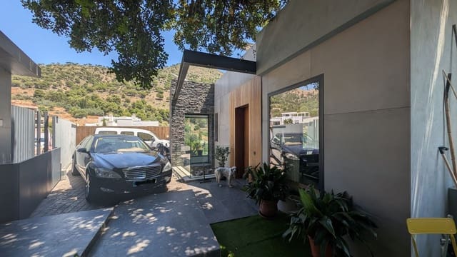 5 bedroom Villa for sale in Benalmádena - € 1,600,000 (Ref: 9434607)