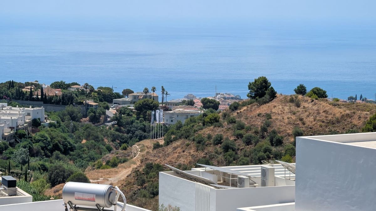 5 bedroom Villa for sale in Benalmadena - € 1,600,000 (Ref: 9434607)