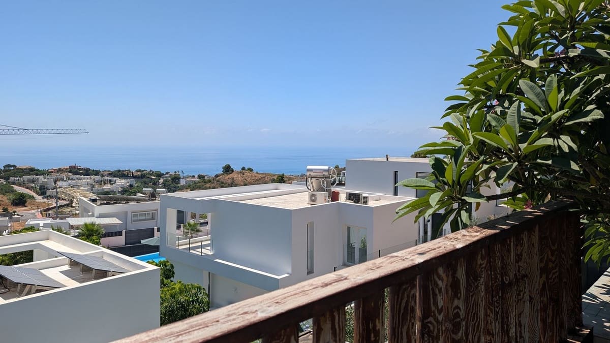 5 bedroom Villa for sale in Benalmadena - € 1,600,000 (Ref: 9434607)