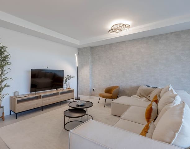 3 quarto Casa em Banda para venda em La Cala de Mijas, Mijas com piscina garagem - 776 000 € (Ref: 9434610)