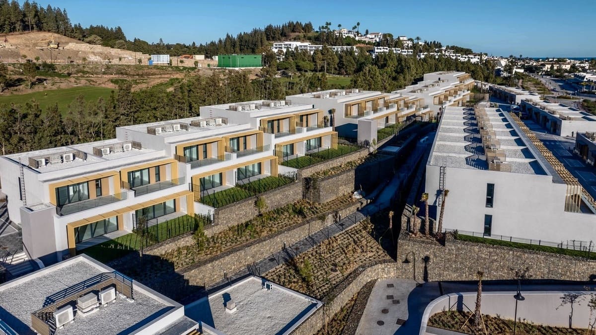 3 quarto Casa em Banda para venda em La Cala de Mijas com piscina garagem - 776 000 € (Ref: 9434610)