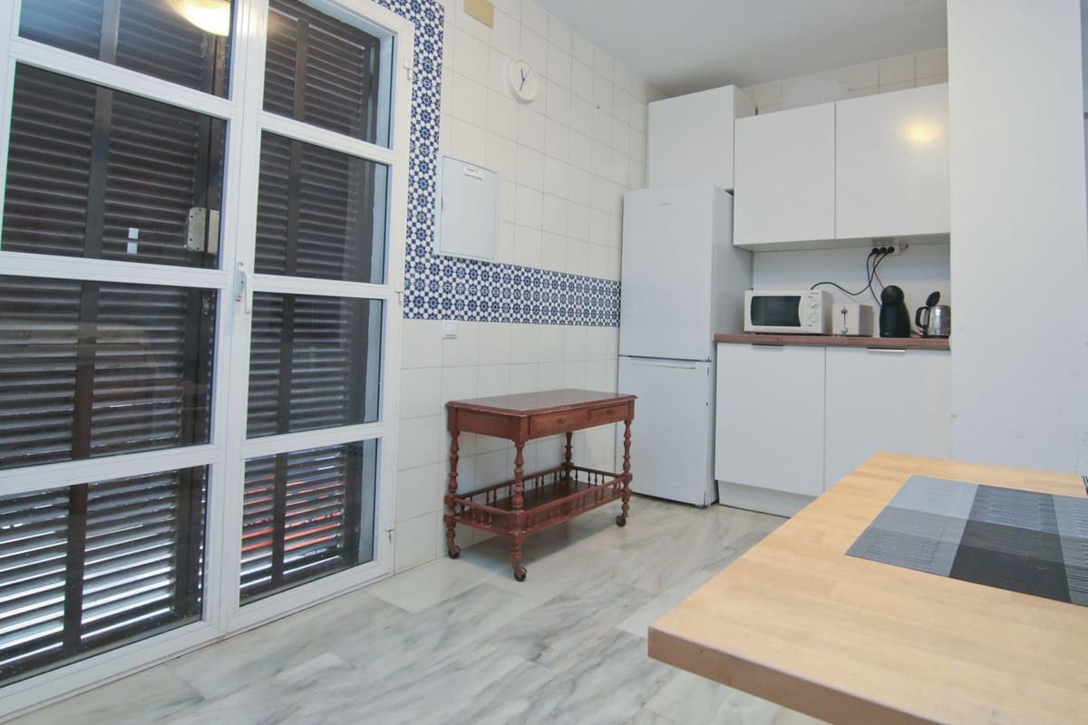 4 bedroom Townhouse for sale in Fuengirola with pool - € 675,000 (Ref: 9434614)