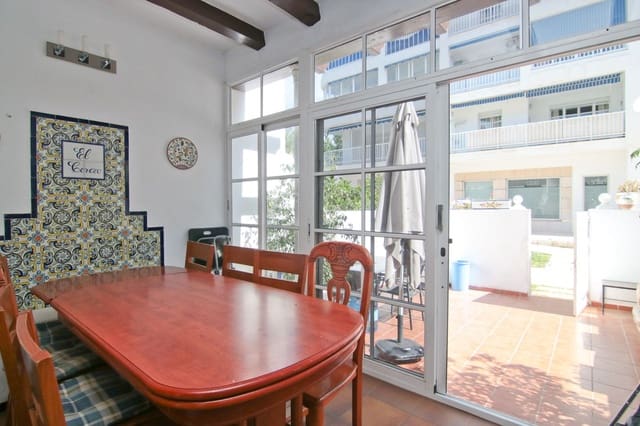 4 bedroom Townhouse for sale in Fuengirola with pool - € 675,000 (Ref: 9434614)