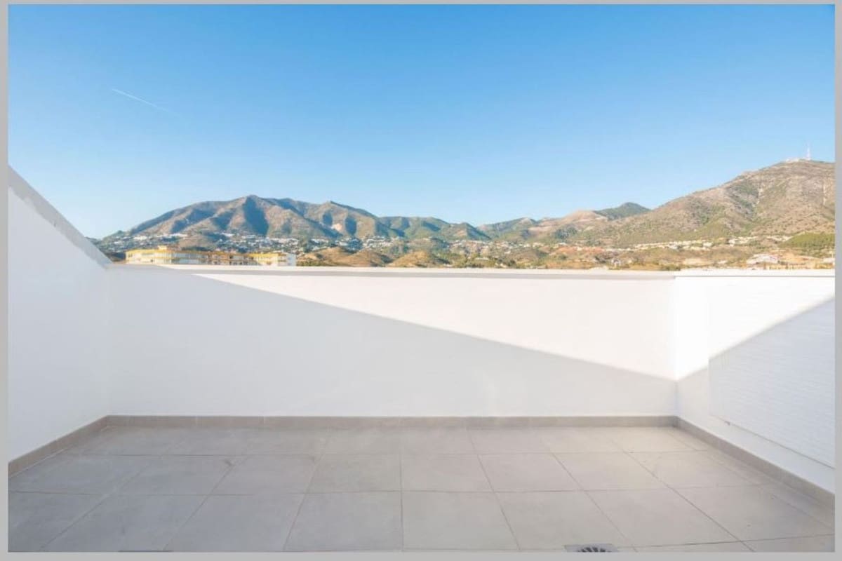 3 Zimmer Penthouse zu verkaufen in Fuengirola mit Pool Garage - 765.000 € (Ref: 9434626)