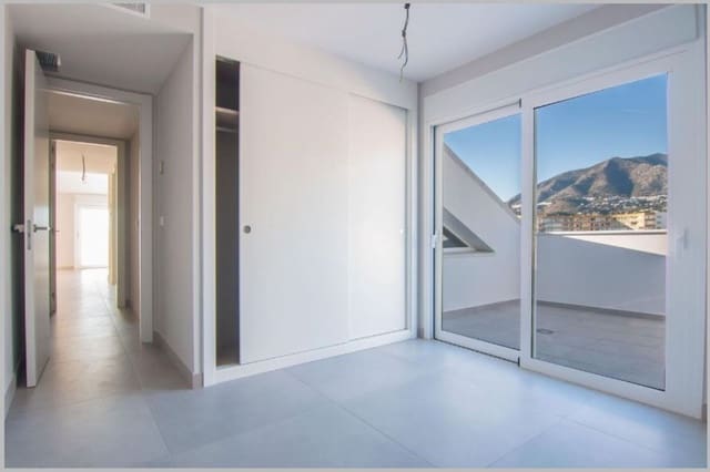 3 Zimmer Penthouse zu verkaufen in Fuengirola mit Pool Garage - 765.000 € (Ref: 9434626)