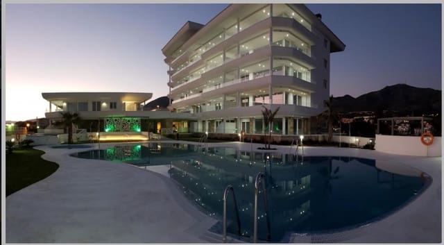 3 Zimmer Penthouse zu verkaufen in Fuengirola mit Pool Garage - 765.000 € (Ref: 9434626)