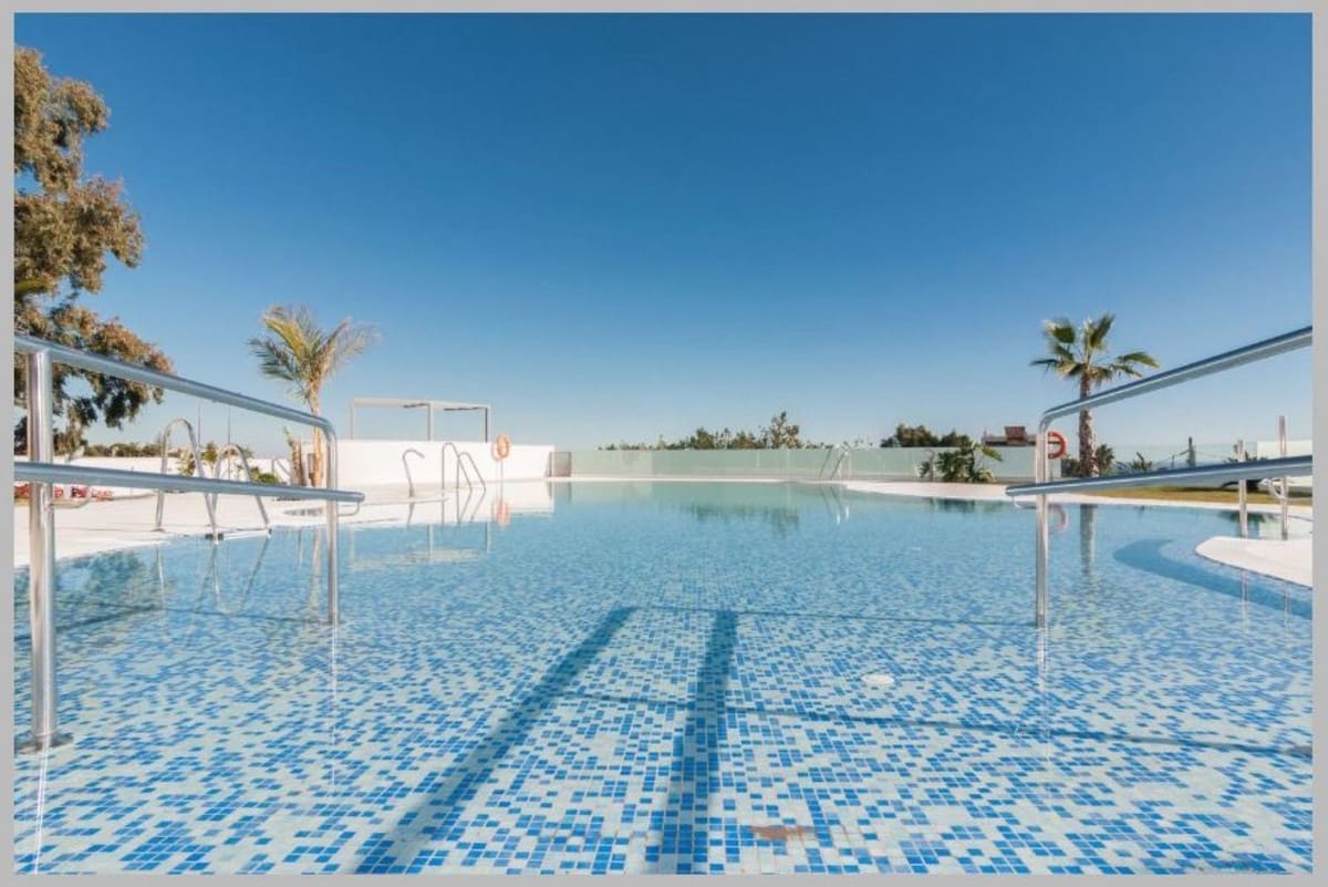 3 Zimmer Penthouse zu verkaufen in Fuengirola mit Pool Garage - 765.000 € (Ref: 9434626)