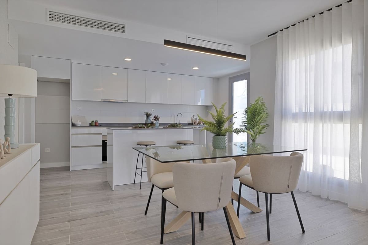 4 bedroom Penthouse for sale in Mijas Costa with pool garage - € 773,200 (Ref: 9434627)