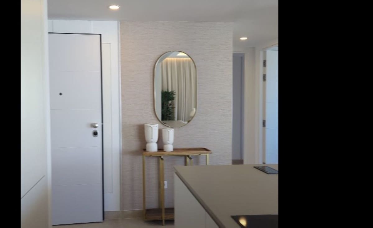 3 bedroom Apartment for sale in Fuengirola with pool garage - € 947,000 (Ref: 9434628)