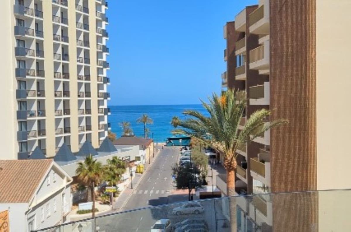 3 bedroom Apartment for sale in Fuengirola with pool garage - € 947,000 (Ref: 9434628)