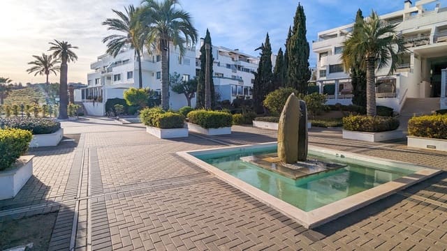 Apartamento de 2 habitaciones en Mijas Costa, Mijas en alquiler con piscina garaje - 1.700 € (Ref: 9434631)