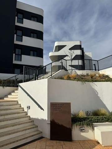 2 bedroom Apartment for sale in Fuengirola with pool garage - € 499,000 (Ref: 9434632)