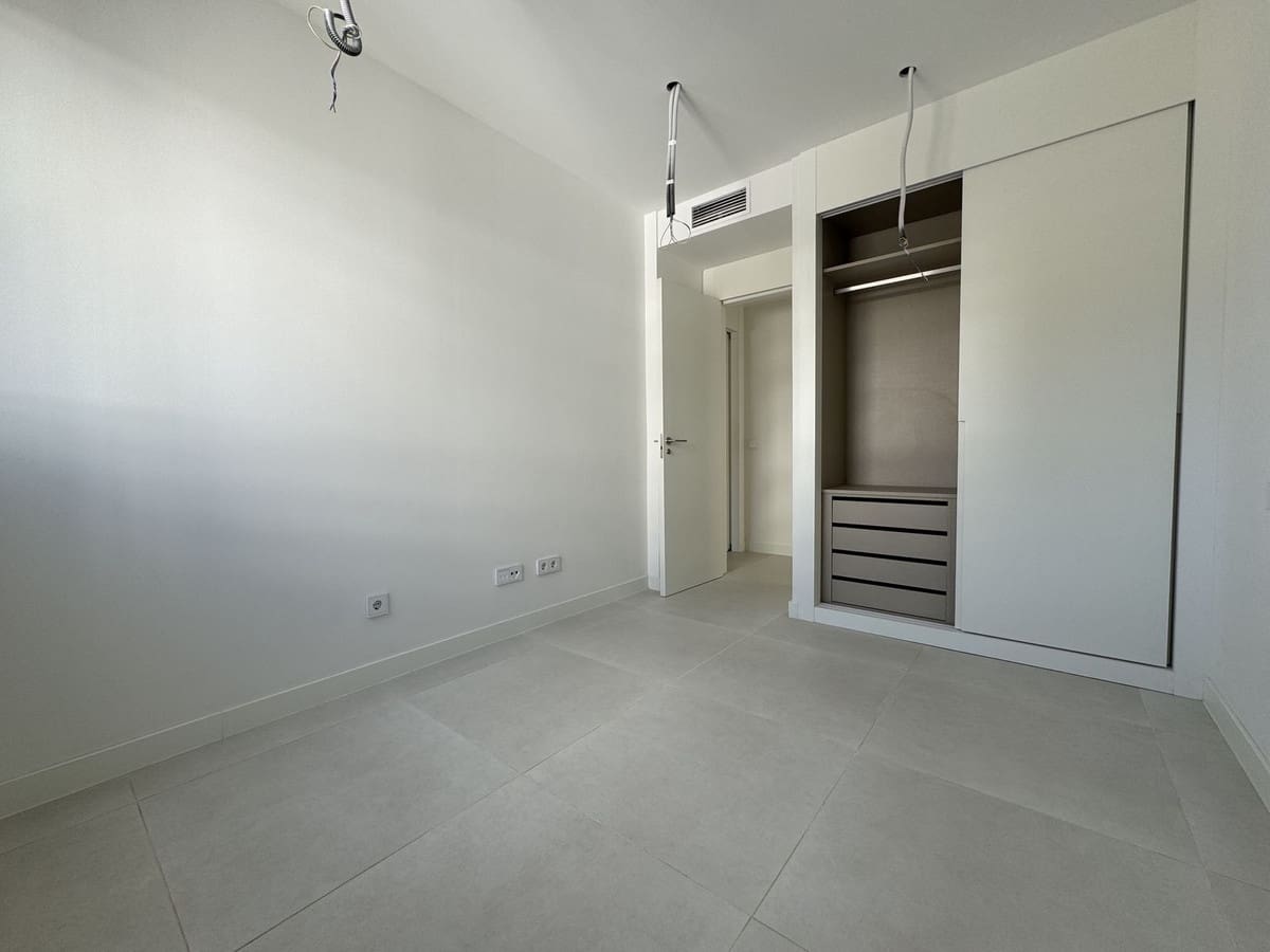 Apartamento de 2 habitaciones en Fuengirola en venta con piscina garaje - 850.000 € (Ref: 9434633)