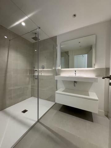 Apartamento de 2 habitaciones en Fuengirola en venta con piscina garaje - 850.000 € (Ref: 9434633)