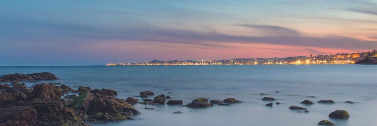 Apartamento de 2 habitaciones en Fuengirola en venta con piscina garaje - 390.000 € (Ref: 9434645)