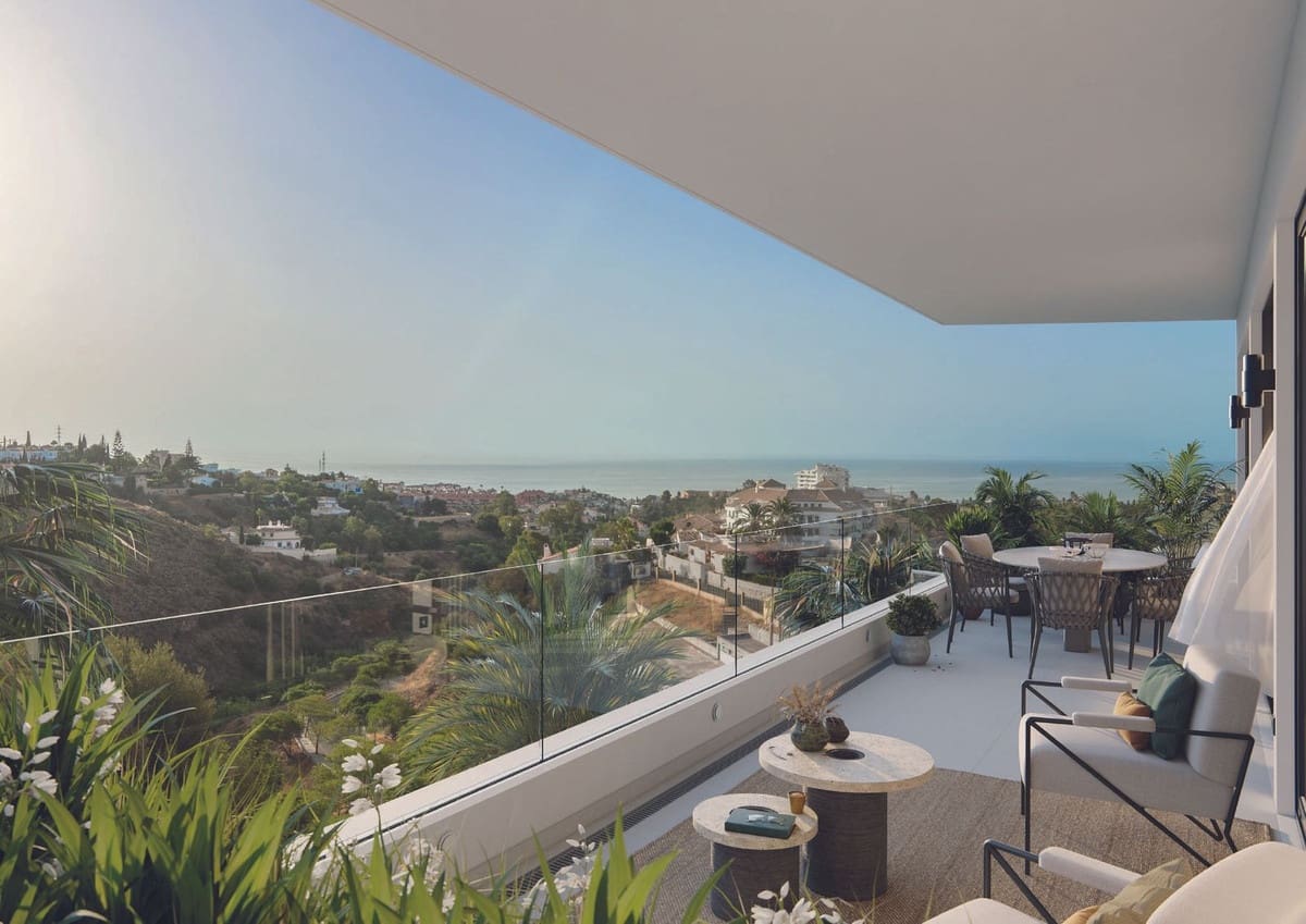 Apartamento de 2 habitaciones en Fuengirola en venta con piscina garaje - 390.000 € (Ref: 9434645)