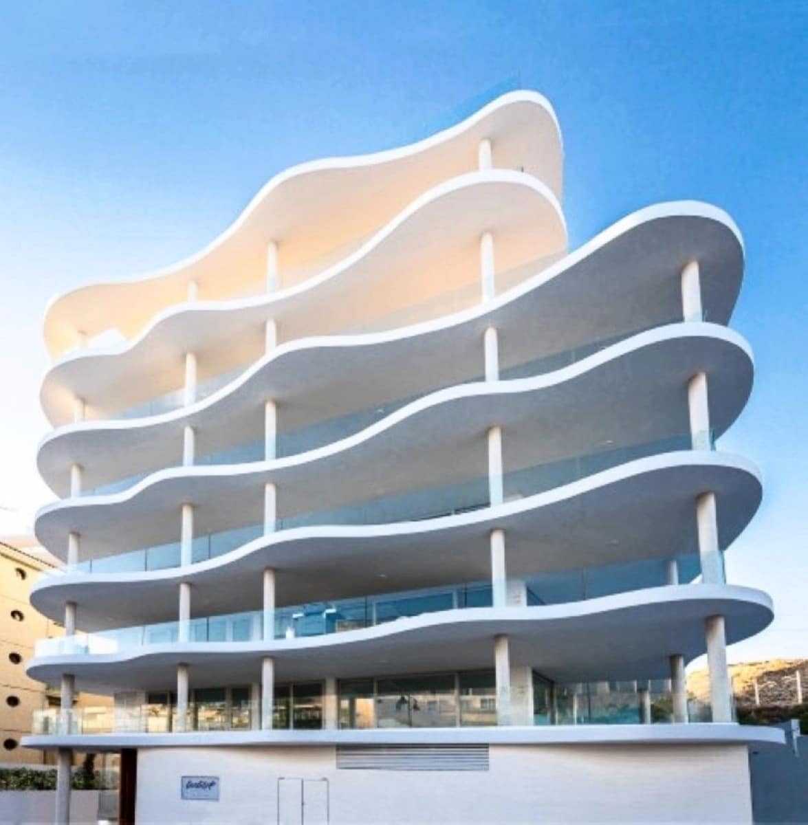 2 bedroom Penthouse for sale in Fuengirola with pool garage - € 739,000 (Ref: 9434646)