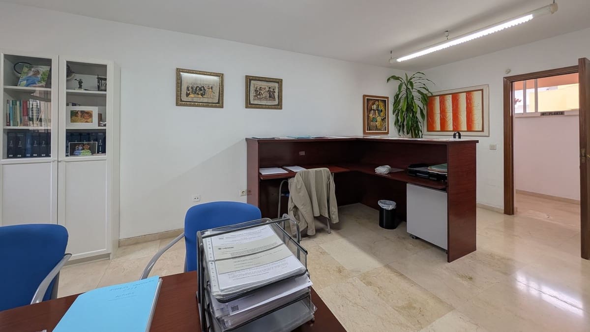 Oficina en Fuengirola en venta - 127.300 € (Ref: 9449559)