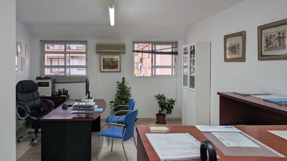 Oficina en Fuengirola en venta - 127.300 € (Ref: 9449559)