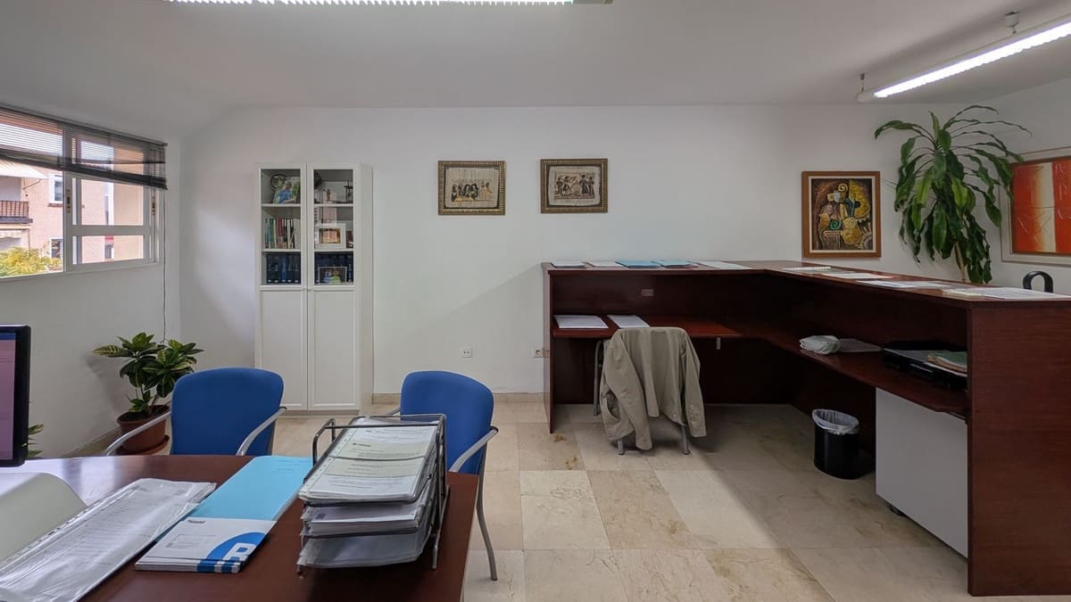 Oficina en Fuengirola en venta - 127.300 € (Ref: 9449559)