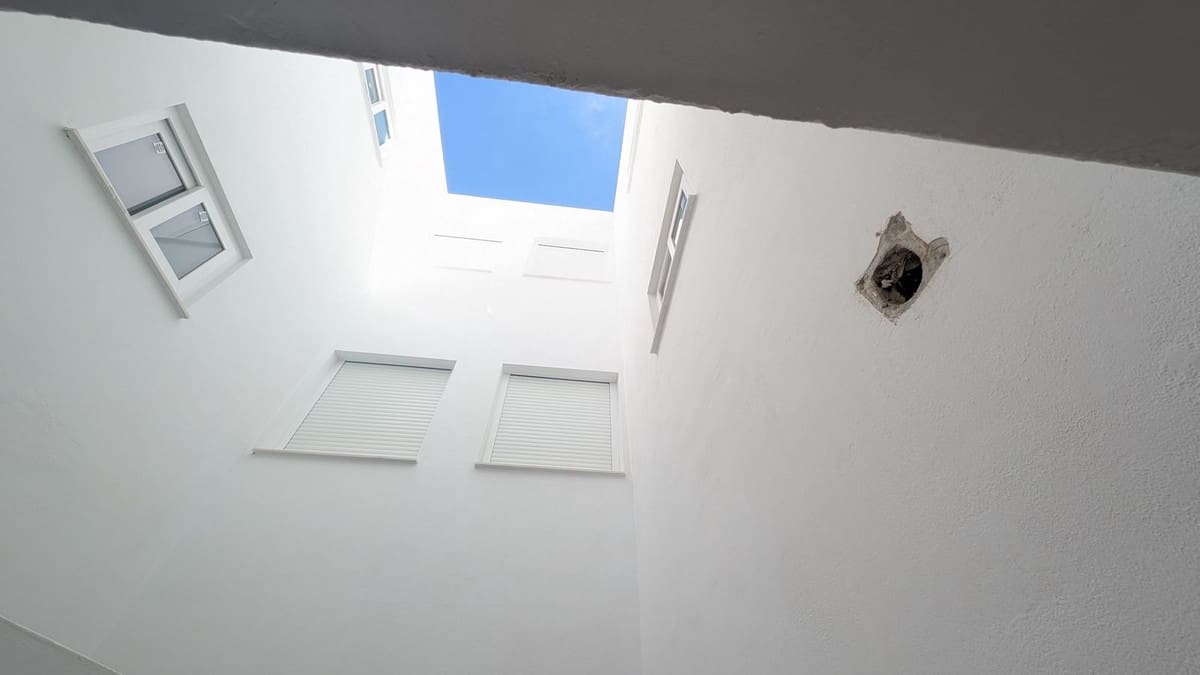 2 bedroom Apartment for sale in Las Lagunas de Mijas with garage - € 215,000 (Ref: 9462879)