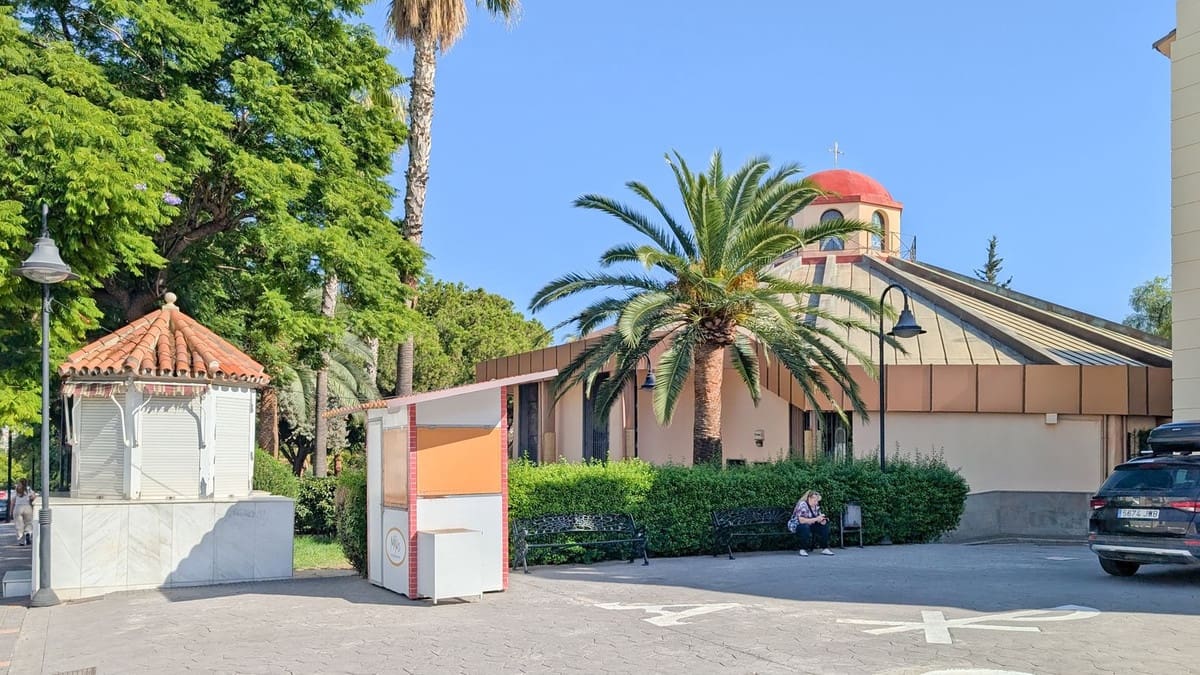 2 bedroom Apartment for sale in Las Lagunas de Mijas with garage - € 215,000 (Ref: 9462879)