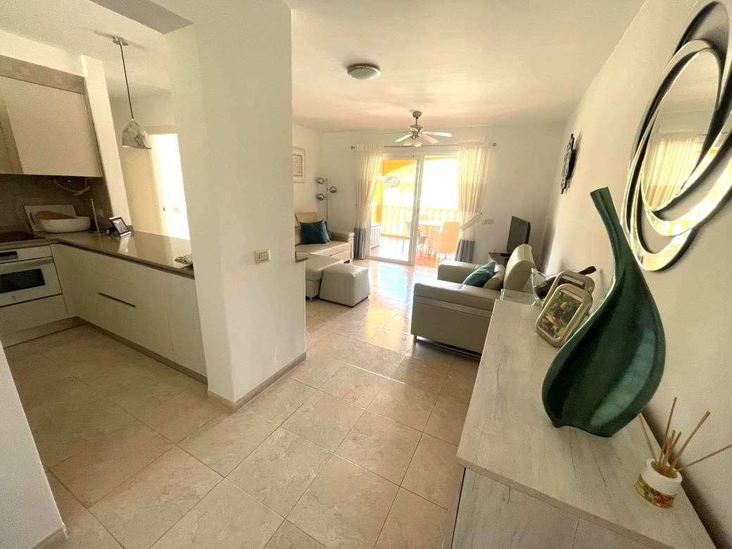 2 bedroom Apartment for sale in San Miguel de Abona with pool garage - € 350,000 (Ref: 10060567)