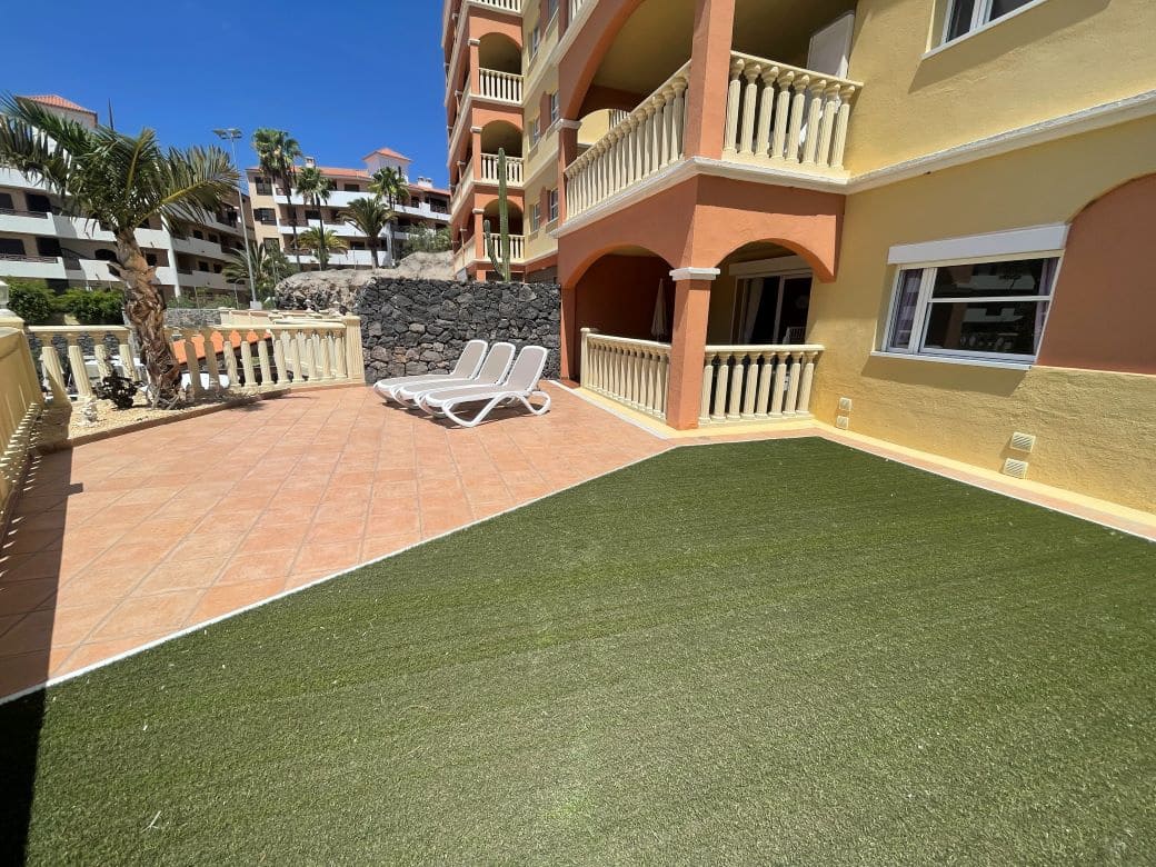2 bedroom Apartment for sale in San Miguel de Abona with pool garage - € 350,000 (Ref: 10060567)