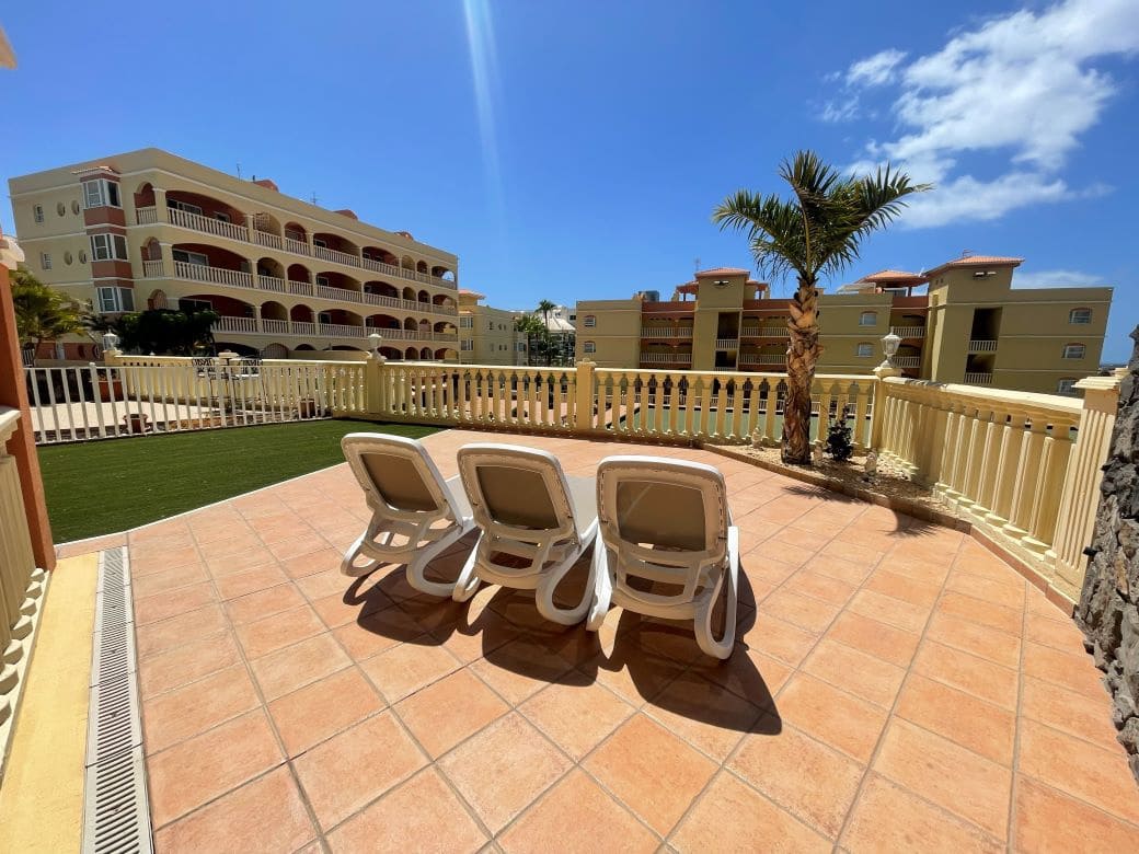 2 bedroom Apartment for sale in San Miguel de Abona with pool garage - € 350,000 (Ref: 10060567)