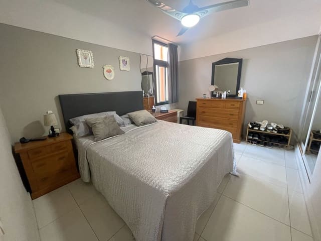 1 soverom Leilighet til salgs i San Miguel de Abona med svømmebasseng - € 240 000 (Ref: 9566526)