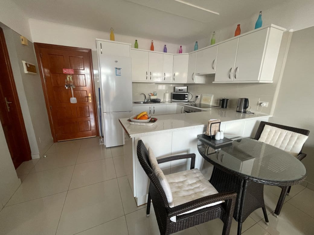 1 quarto Apartamento para venda em San Miguel de Abona com piscina - 240 000 € (Ref: 9566526)