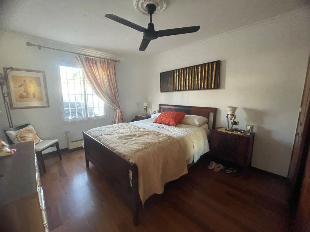 2 sypialnia Bungalow na sprzedaż w San Miguel de Abona z basenem garażem - 360 000 € (Ref: 9569391)