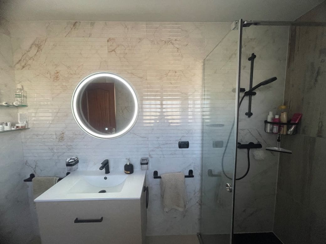 2 sypialnia Bungalow na sprzedaż w San Miguel de Abona z basenem garażem - 360 000 € (Ref: 9569391)