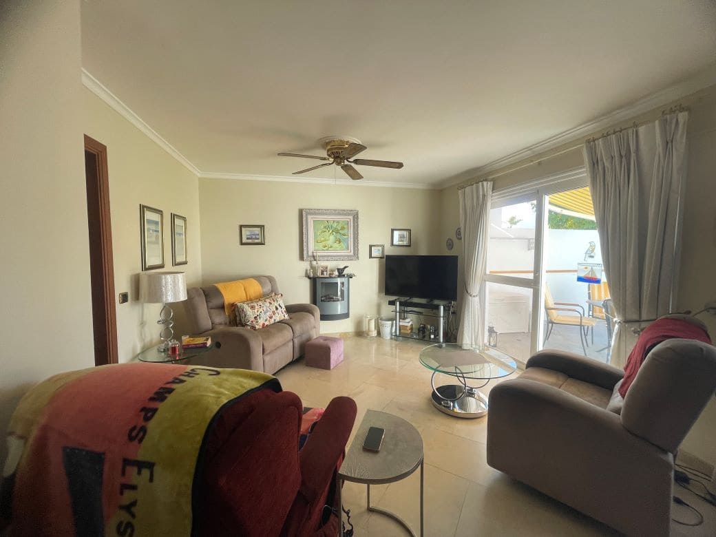 2 sypialnia Bungalow na sprzedaż w San Miguel de Abona z basenem garażem - 360 000 € (Ref: 9569391)