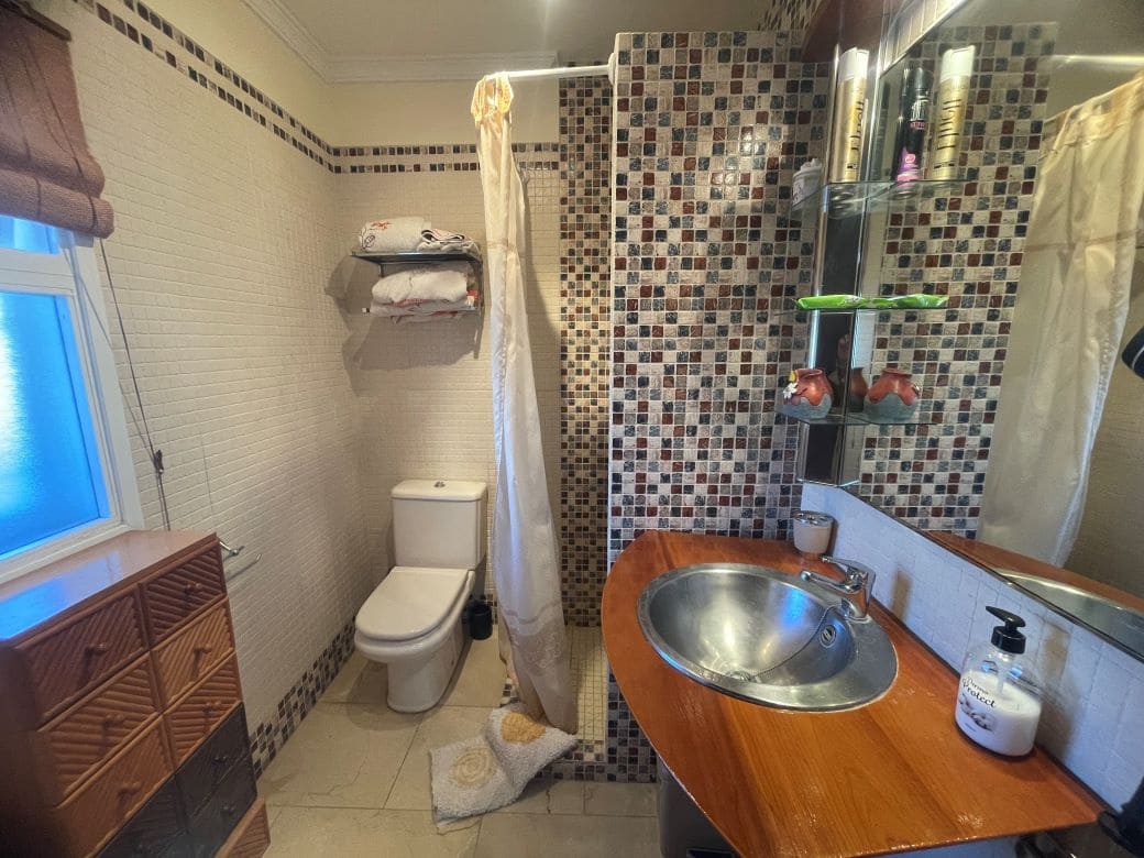 2 sypialnia Bungalow na sprzedaż w San Miguel de Abona z basenem garażem - 360 000 € (Ref: 9569391)