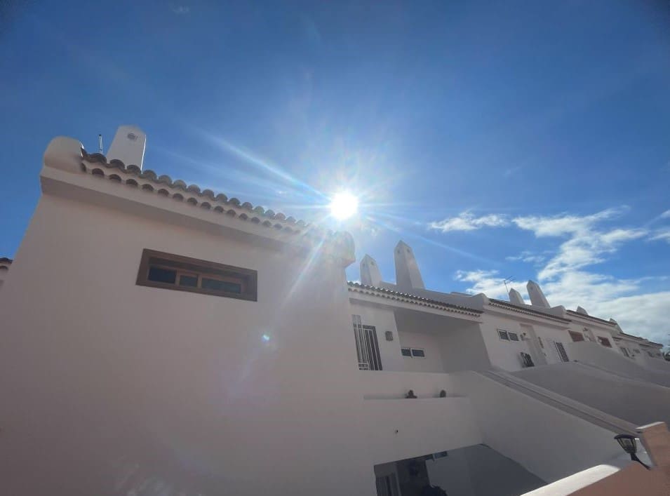 Apartamento de 2 habitaciones en San Miguel de Abona en venta con piscina - 285.000 € (Ref: 9569619)