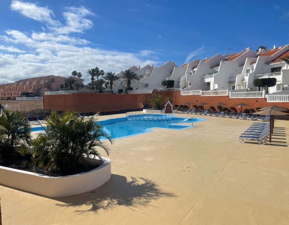 Apartamento de 2 habitaciones en San Miguel de Abona en venta con piscina - 285.000 € (Ref: 9569619)