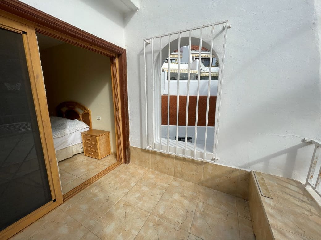 Apartamento de 2 habitaciones en San Miguel de Abona en venta con piscina - 285.000 € (Ref: 9569619)