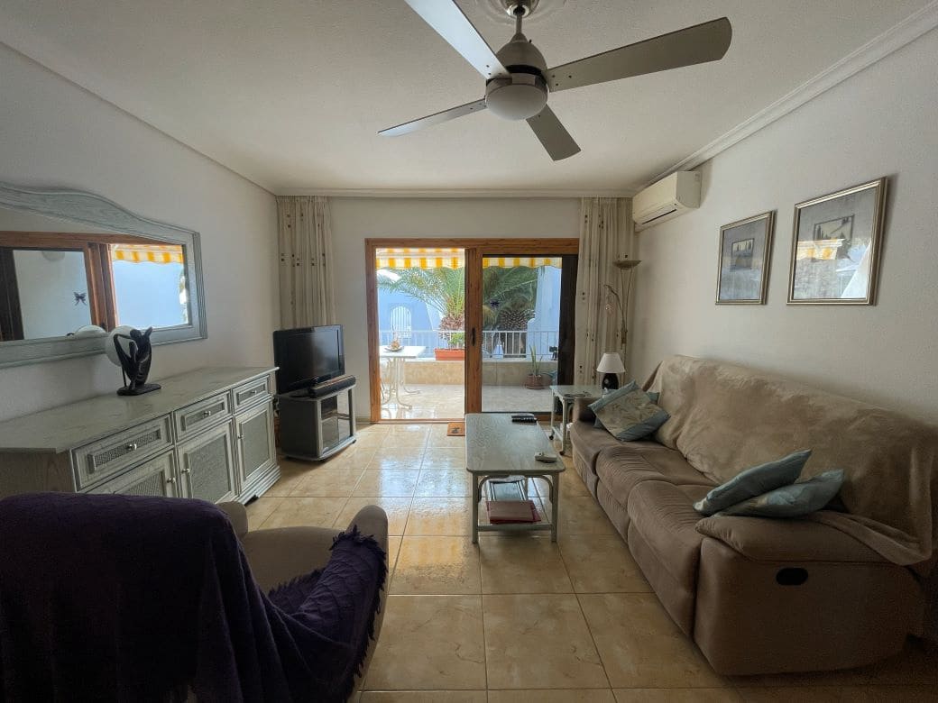 Apartamento de 2 habitaciones en San Miguel de Abona en venta con piscina - 285.000 € (Ref: 9569619)